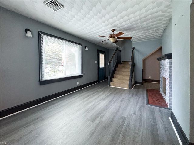 409 E Lorengo AVE, Norfolk, VA 23503
