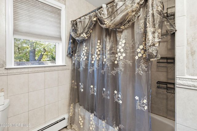 98 Randolph Avenue, Old Bridge, NJ 08857