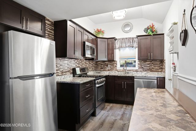 98 Randolph Avenue, Old Bridge, NJ 08857