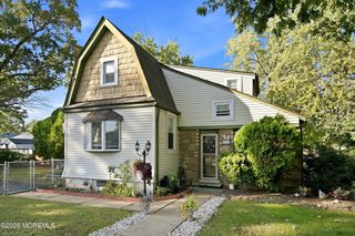 98 Randolph Avenue, Old Bridge, NJ 08857