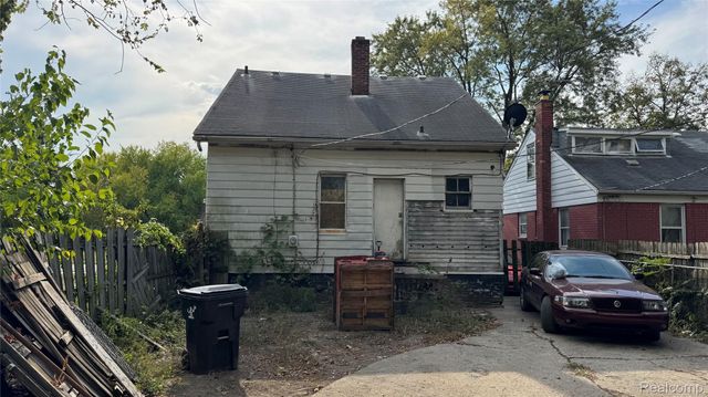 15039 Mapleridge Street, Detroit, MI 48205