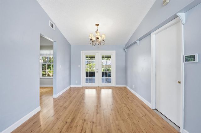 5053 N Saint John Ave Avenue N, Boynton Beach, FL 33472