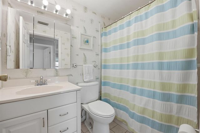5053 N Saint John Ave Avenue N, Boynton Beach, FL 33472