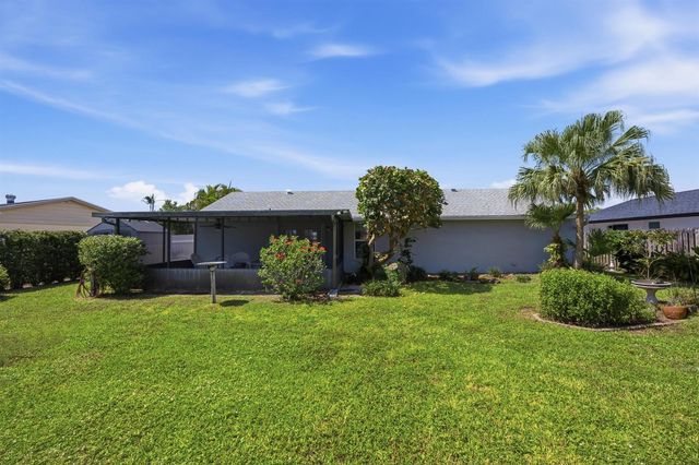 5053 N Saint John Ave Avenue N, Boynton Beach, FL 33472