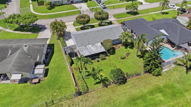 5053 N Saint John Ave Avenue N, Boynton Beach, FL 33472