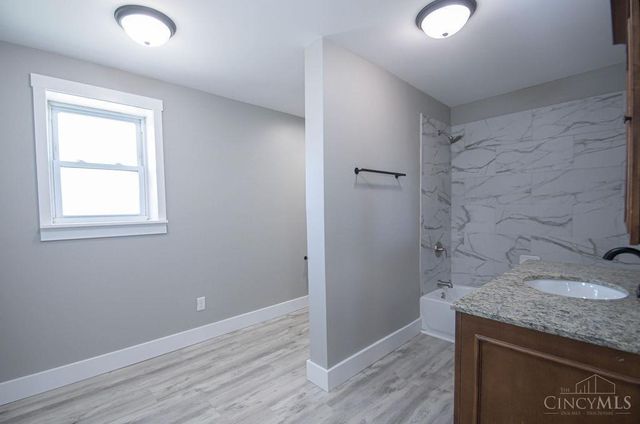 1950 W Taylor School Road, Milford Twp, OH 45013