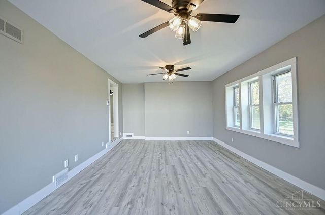 1950 W Taylor School Road, Milford Twp, OH 45013