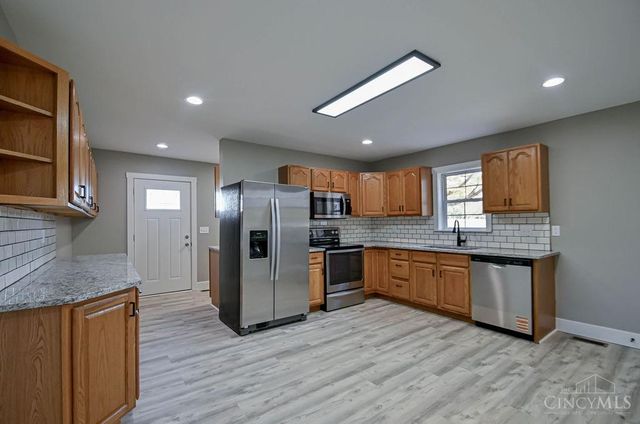 1950 W Taylor School Road, Milford Twp, OH 45013