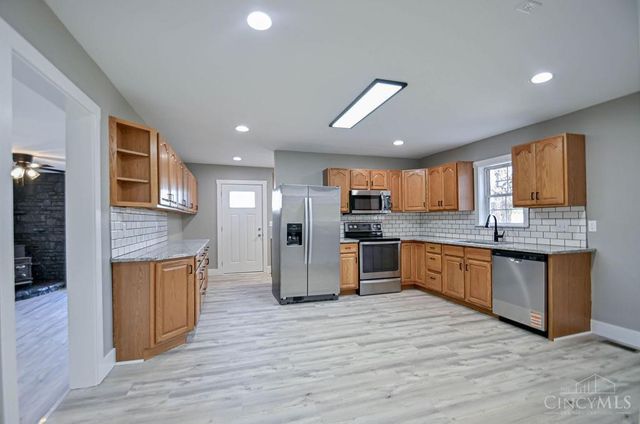 1950 W Taylor School Road, Milford Twp, OH 45013