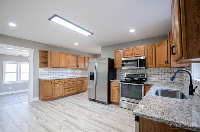 1950 W Taylor School Road, Milford Twp, OH 45013