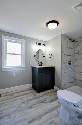 1950 W Taylor School Road, Milford Twp, OH 45013