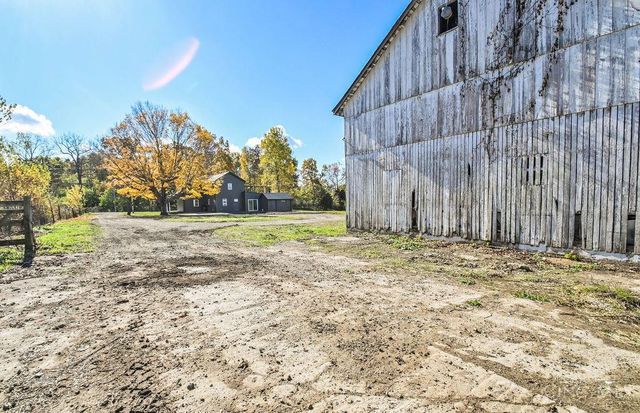 1950 W Taylor School Road, Milford Twp, OH 45013