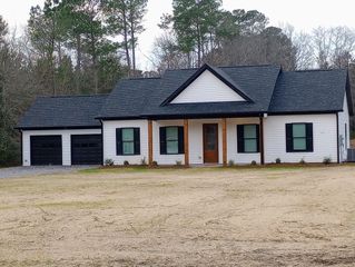163 Fox Field Road, Walterboro, SC 29488