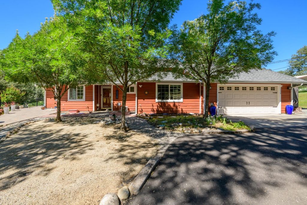 1520 Golf Way, Placerville, CA 95667