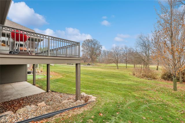 1128 Glen Oaks Drive, West Des Moines, IA 50266