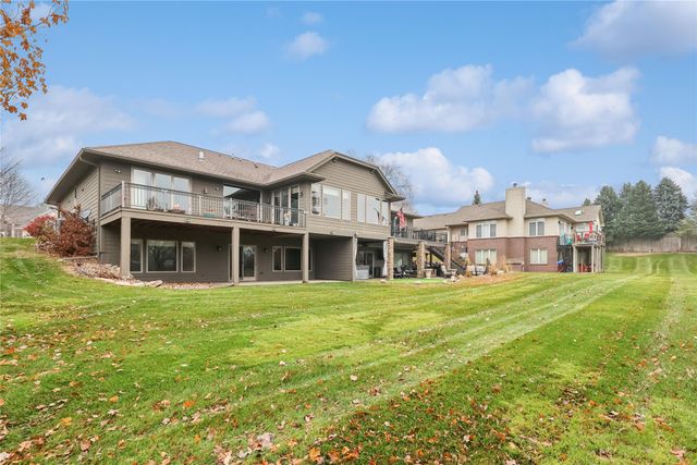 1128 Glen Oaks Drive, West Des Moines, IA 50266