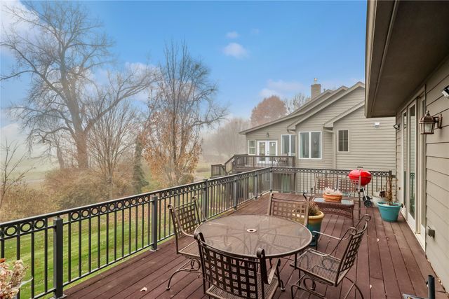 1128 Glen Oaks Drive, West Des Moines, IA 50266