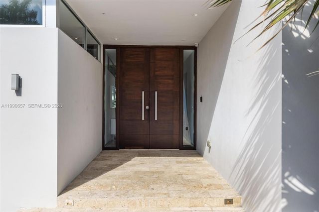 410 Golden Beach Dr, Golden Beach, FL 33160