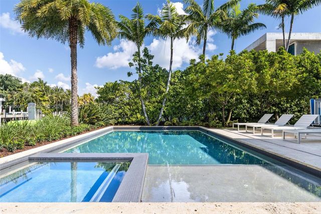 410 Golden Beach Dr, Golden Beach, FL 33160