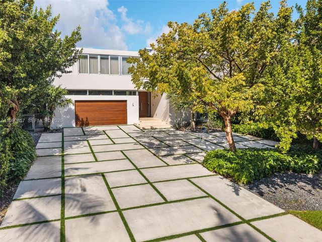 410 Golden Beach Dr, Golden Beach, FL 33160