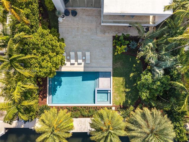 410 Golden Beach Dr, Golden Beach, FL 33160