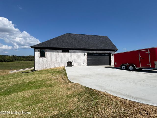 243 Sweet Grass Ct, Hodgenville, KY 42748