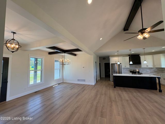243 Sweet Grass Ct, Hodgenville, KY 42748