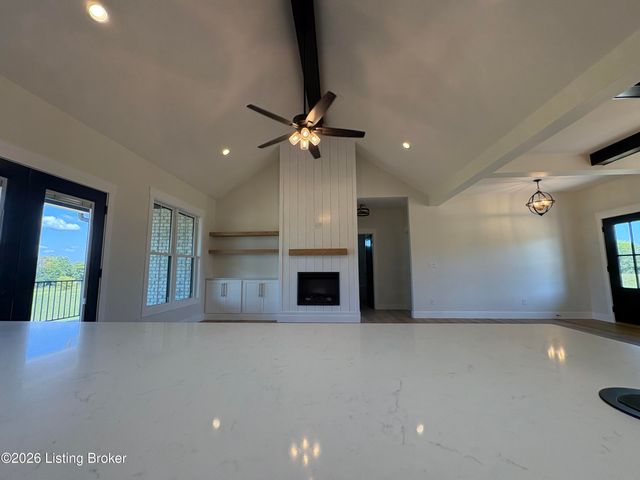 243 Sweet Grass Ct, Hodgenville, KY 42748