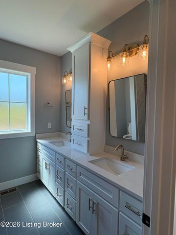 243 Sweet Grass Ct, Hodgenville, KY 42748