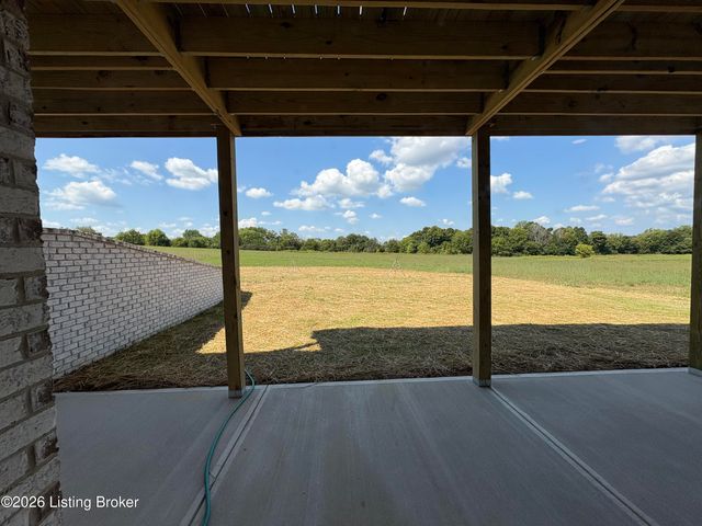 243 Sweet Grass Ct, Hodgenville, KY 42748