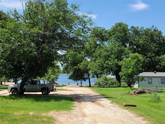 6601 Six J Court, Granbury, TX 76049