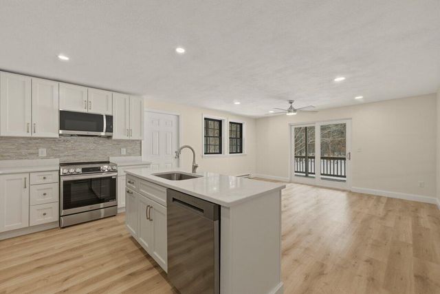 35 Ashumet Road 5B, Mashpee, MA 02649