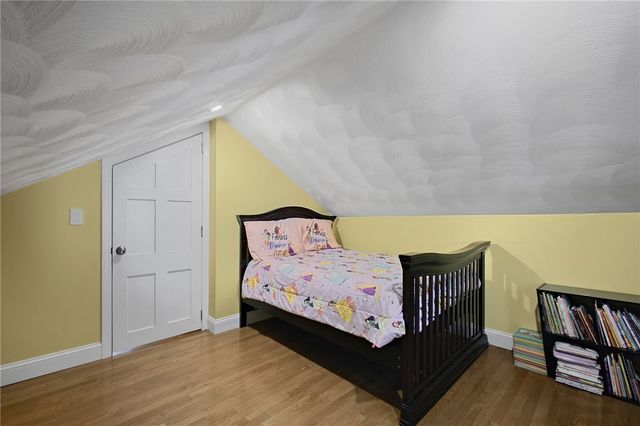 10 Willington Road, Pawtucket, RI 02861