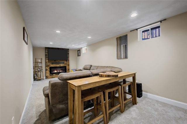 10 Willington Road, Pawtucket, RI 02861
