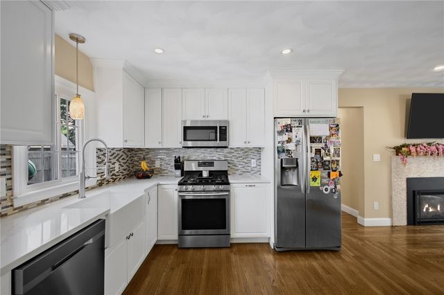 10 Willington Road, Pawtucket, RI 02861