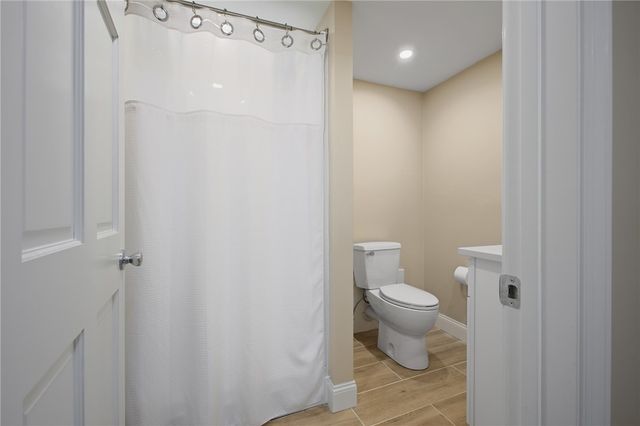 10 Willington Road, Pawtucket, RI 02861