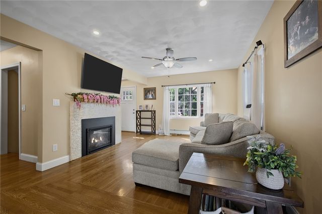 10 Willington Road, Pawtucket, RI 02861