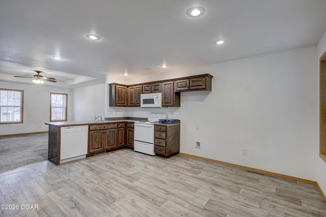 609 S Arch Street, Carterville, MO 64835