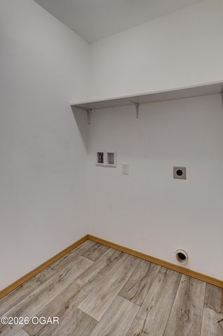 609 S Arch Street, Carterville, MO 64835