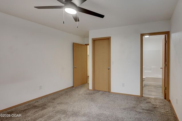 609 S Arch Street, Carterville, MO 64835