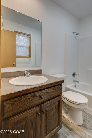 609 S Arch Street, Carterville, MO 64835