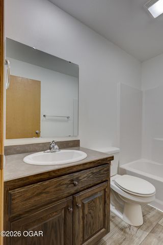 609 S Arch Street, Carterville, MO 64835