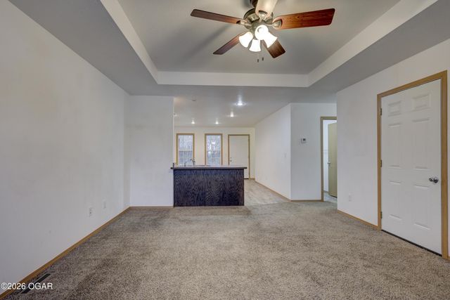 609 S Arch Street, Carterville, MO 64835