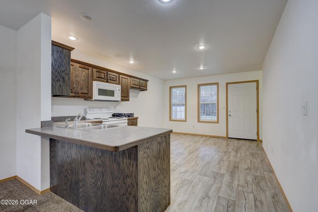 609 S Arch Street, Carterville, MO 64835