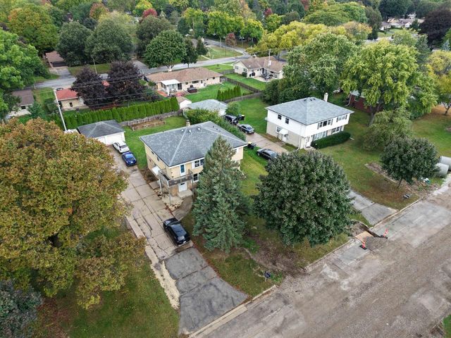 1409 N 116th STREET #1411, Wauwatosa, WI 53226