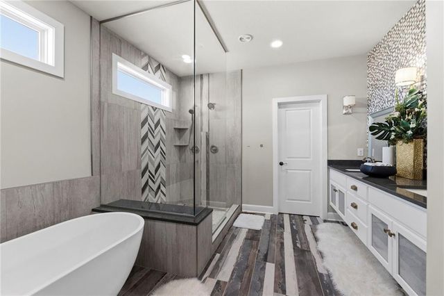 11512 S Iowa Street, Olathe, KS 66061