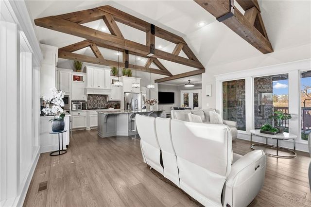 11512 S Iowa Street, Olathe, KS 66061