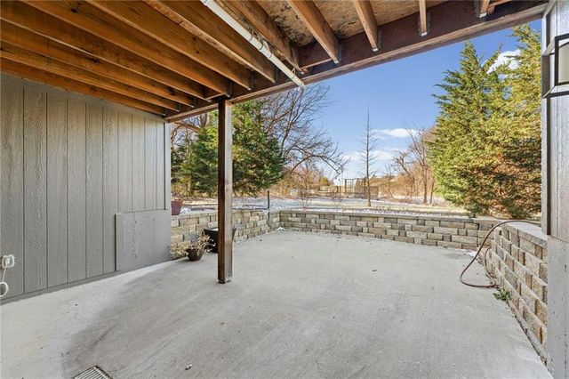 11512 S Iowa Street, Olathe, KS 66061