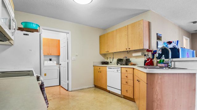 132 Mediterranean Boulevard N, Port St. Lucie, FL 34952