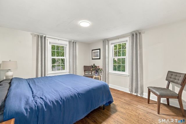 11 Farnham Road, West Hartford, CT 06119